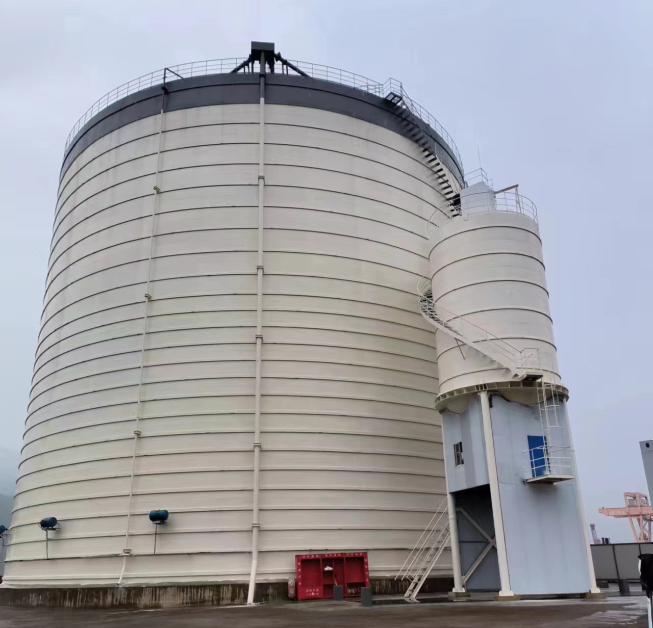 临洮10万吨水泥钢板库